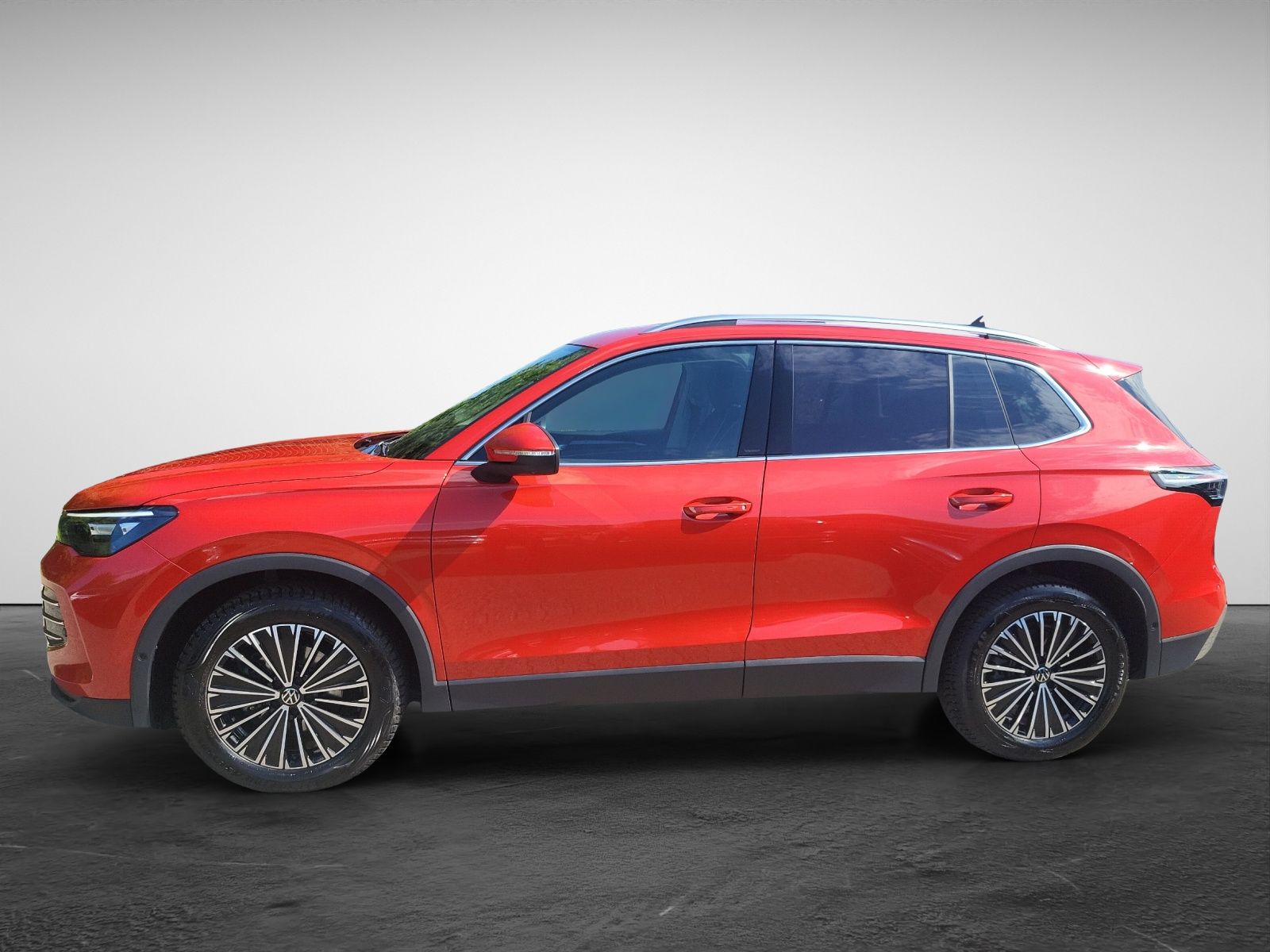 Volkswagen Tiguan 1.5 eTSI DSG Elegance LED Standhz DCC Are foto 4