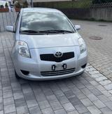 Toyota Yaris 1,0-l-VVT-i - - gebrauchte Toyota Yaris aus dem Jahr 2005