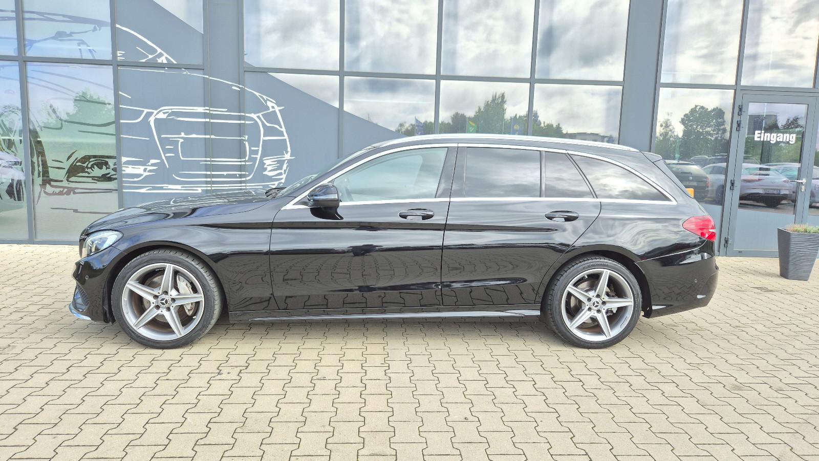 Mercedes-Benz T-Modell C 180 CGI*Navi*LED*Leder*AHK