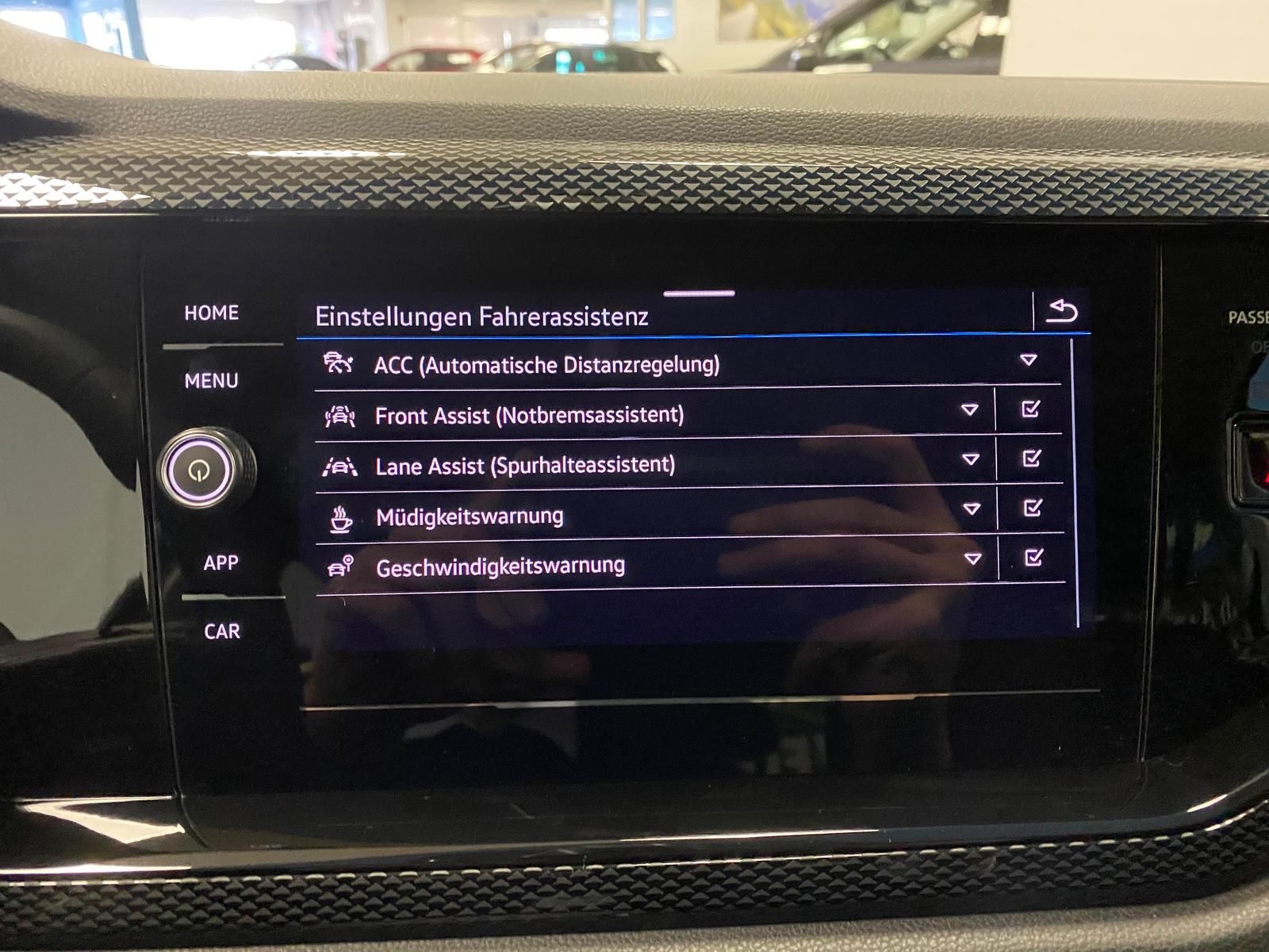 Fahrzeugabbildung Volkswagen Polo 1.0 TSI DSG Life+3 J Garantie bis 90.000 KM
