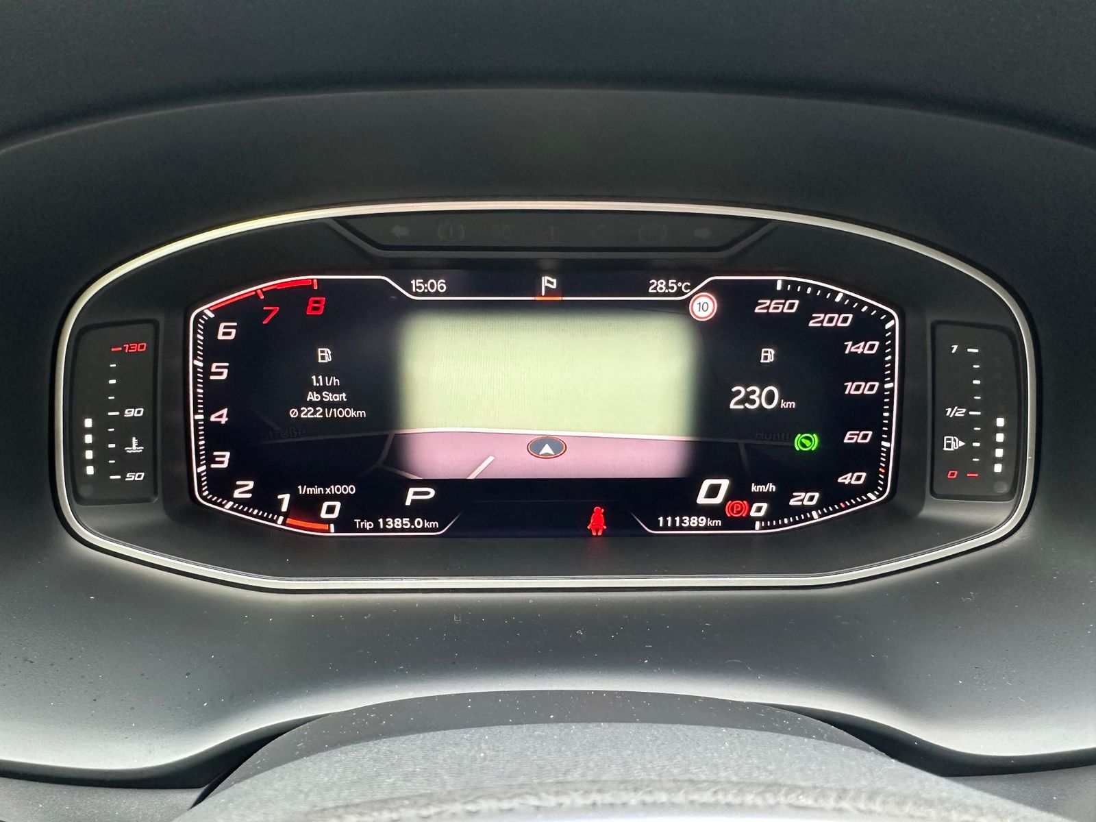 Fahrzeugabbildung SEAT Ateca FR 4Drive 2.0 TSI DSG NAV+LED+KAM+ACC