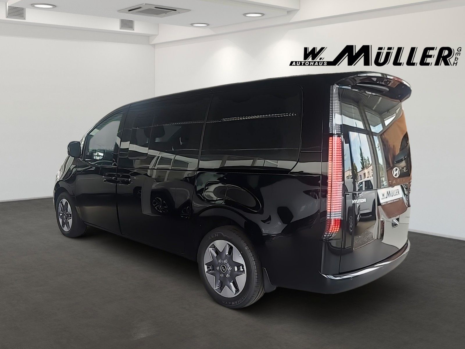 Fahrzeugabbildung Hyundai Staria Prime Hybrid 9 Sitzer