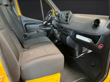 Mercedes Sprinter - 11