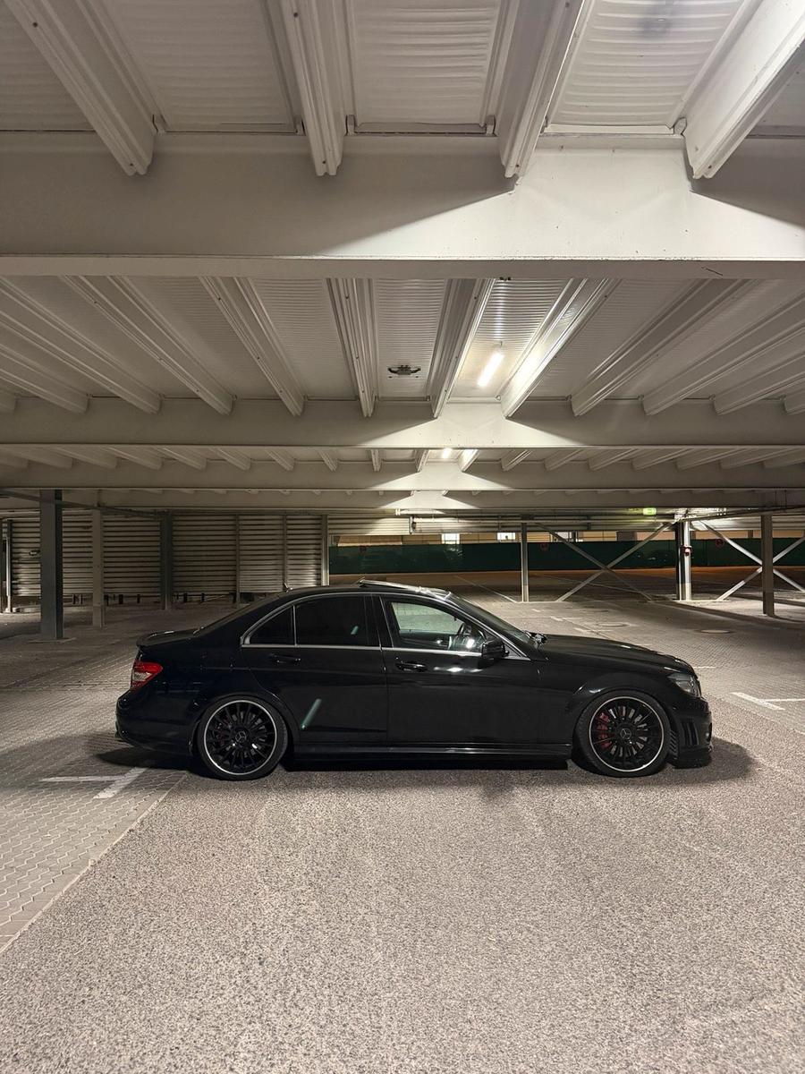 Mercedes-Benz C 63 AMG