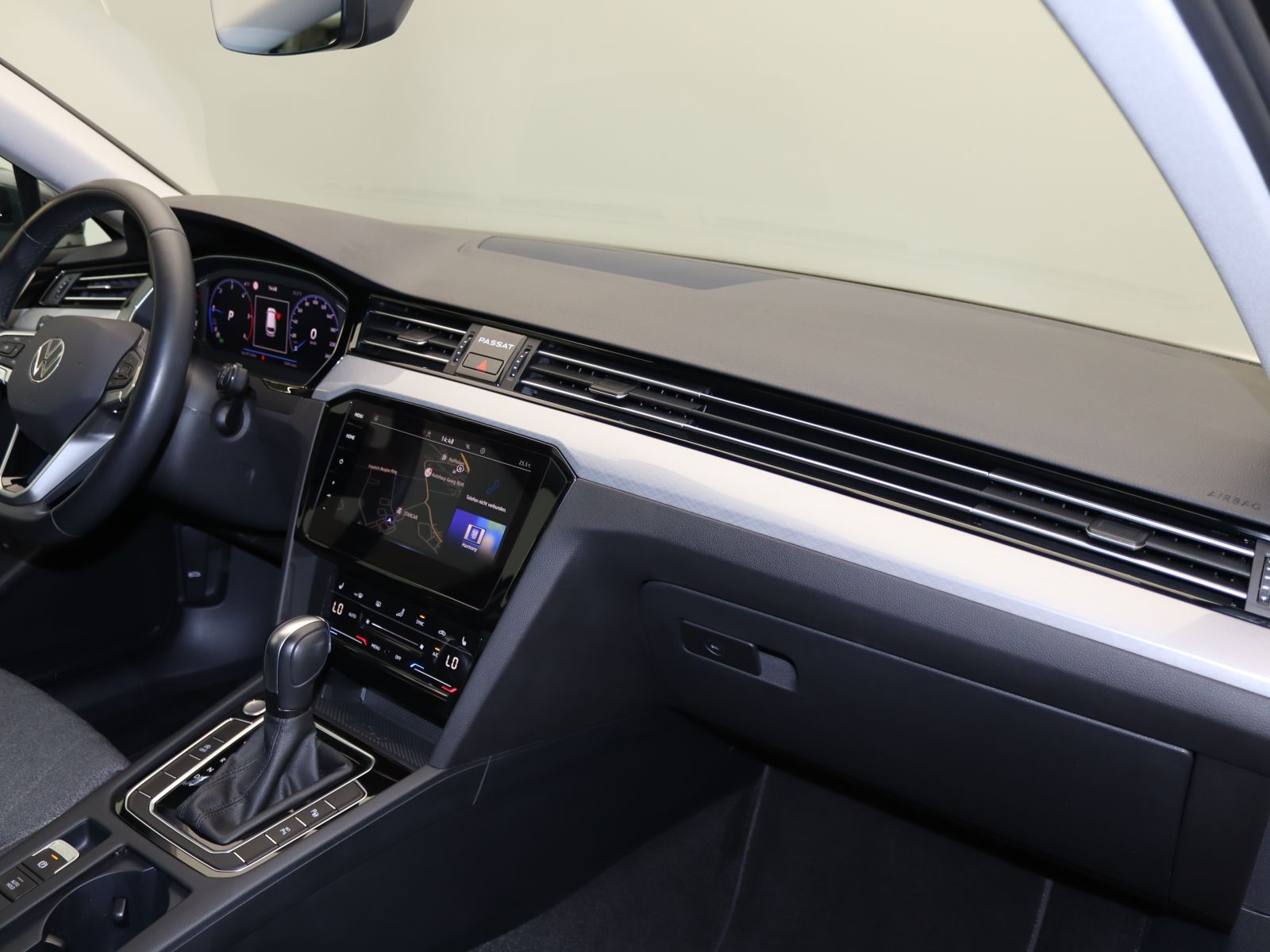 Volkswagen Passat Variant - Bild 11