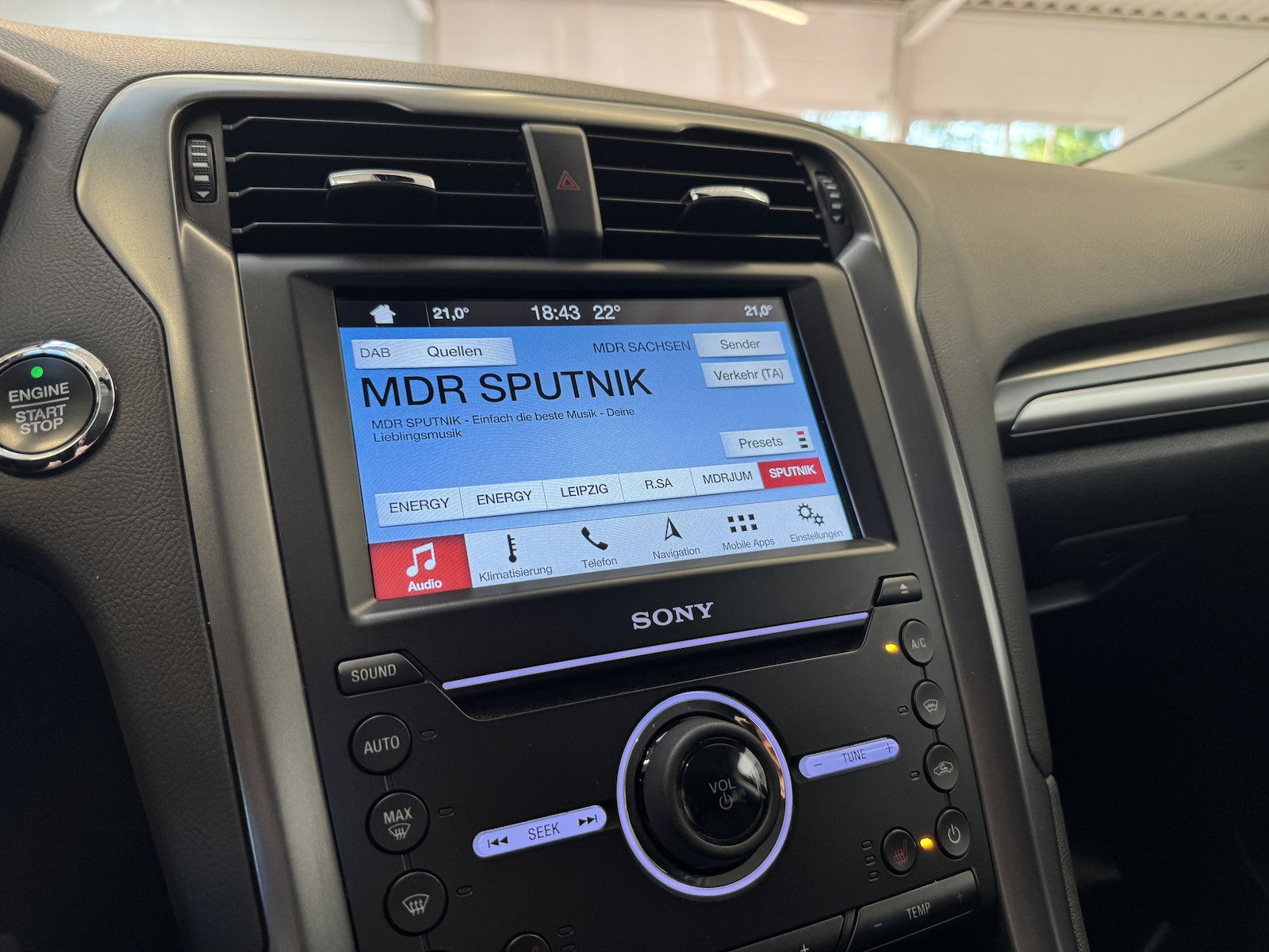 Fahrzeugabbildung Ford Mondeo Titanium LED/DAB/Navi/Keyless/Cam/CarPlay