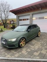Audi S3 2.0 TFSI S tronic quattro Sportback - - Audi S3 mit Benzin-Antrieb: Limousine