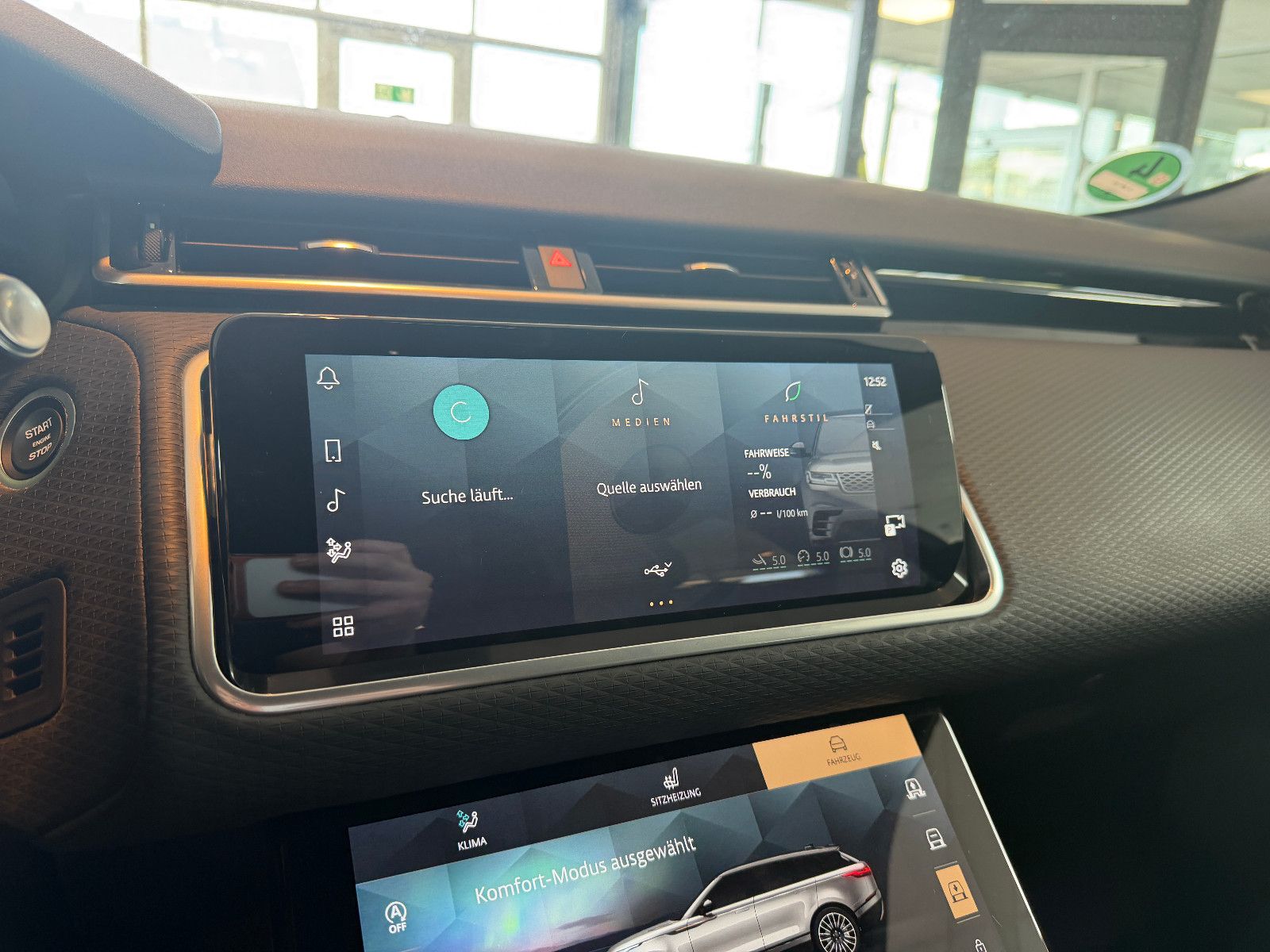 Fahrzeugabbildung Land Rover Range Rover Velar/360*KAM/LED/APPLE/LEDER/