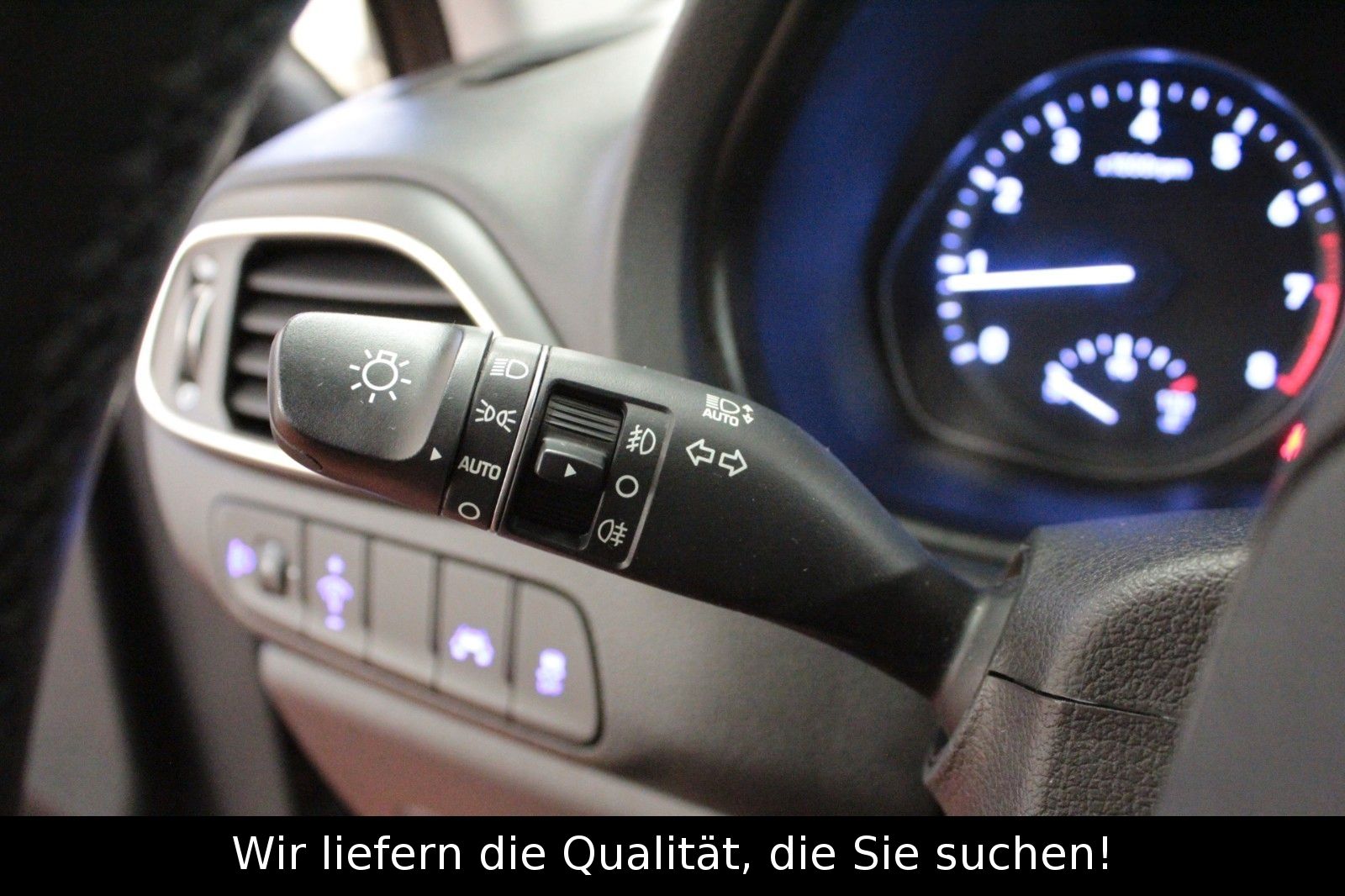 Fahrzeugabbildung Hyundai i30 1.4 T-GDI Premium*Winterpaket*