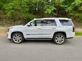 Cadillac Escalade 6.2 V8 Platinum BOSE/360/SDach/7-Sitze - Cadillac in Berlin