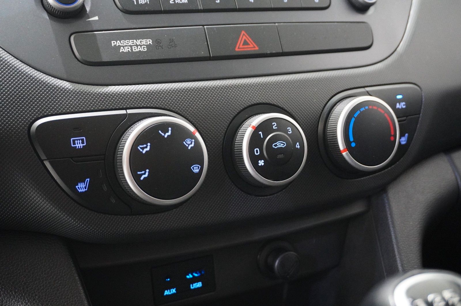 Fahrzeugabbildung Hyundai i10 1.2 YES! 5-TÜR KLIMA/WINTER/TEMP./NEBEL/DAB+