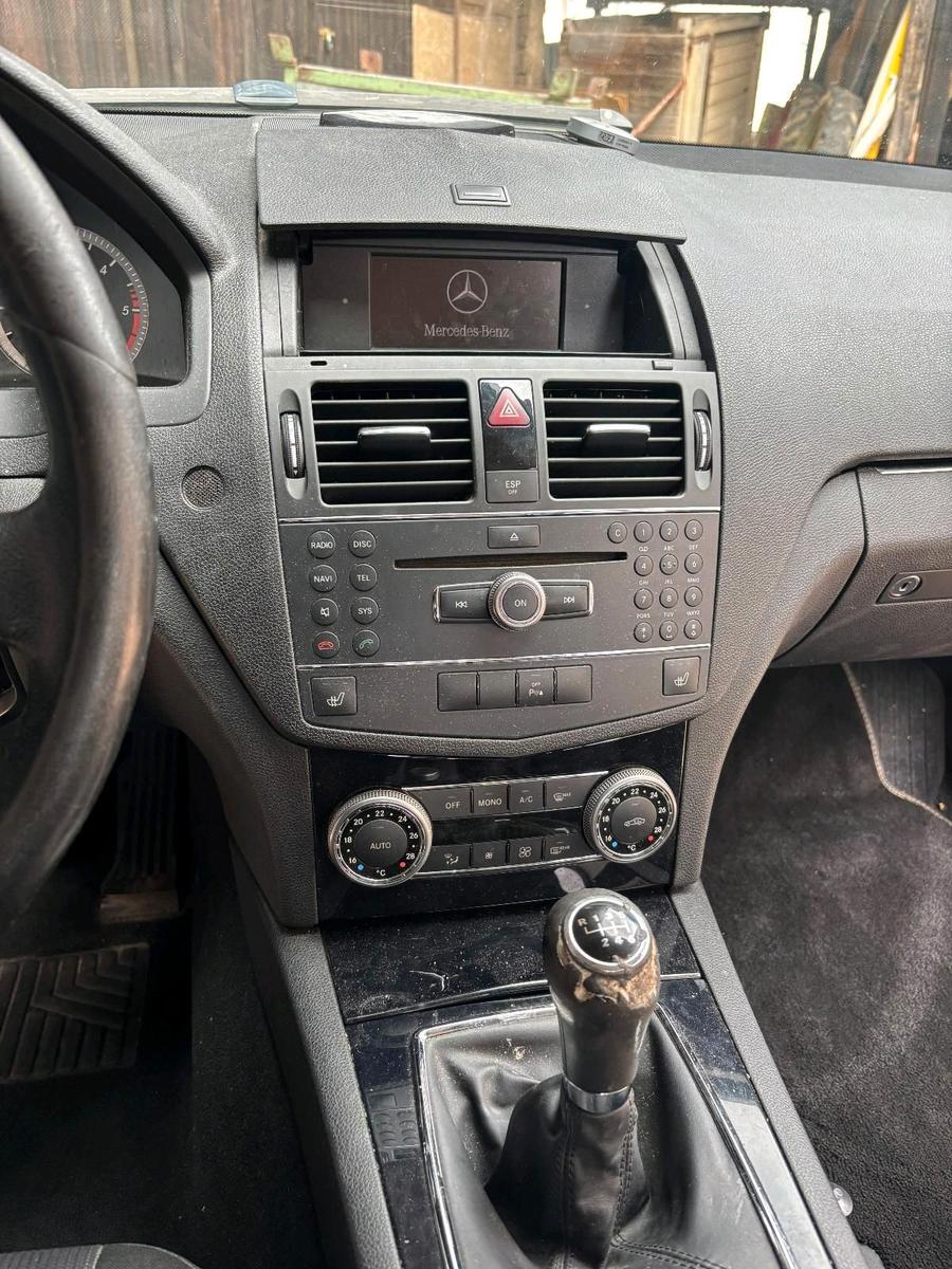 Mercedes-Benz C200 2007 — photo 13