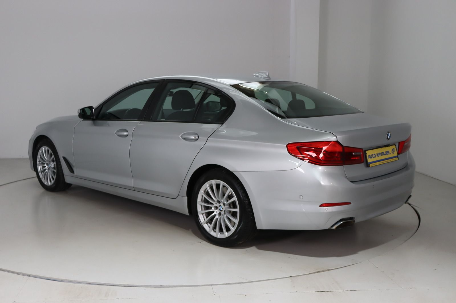 Fahrzeugabbildung BMW 540 i xDrive * HUD * Soft-Close * Night * SC * M