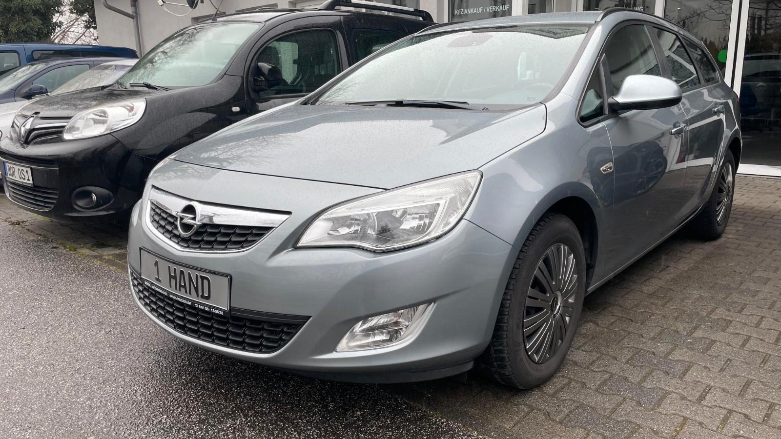 Opel Astra J Sports Tourer Edition aus 1. Hand