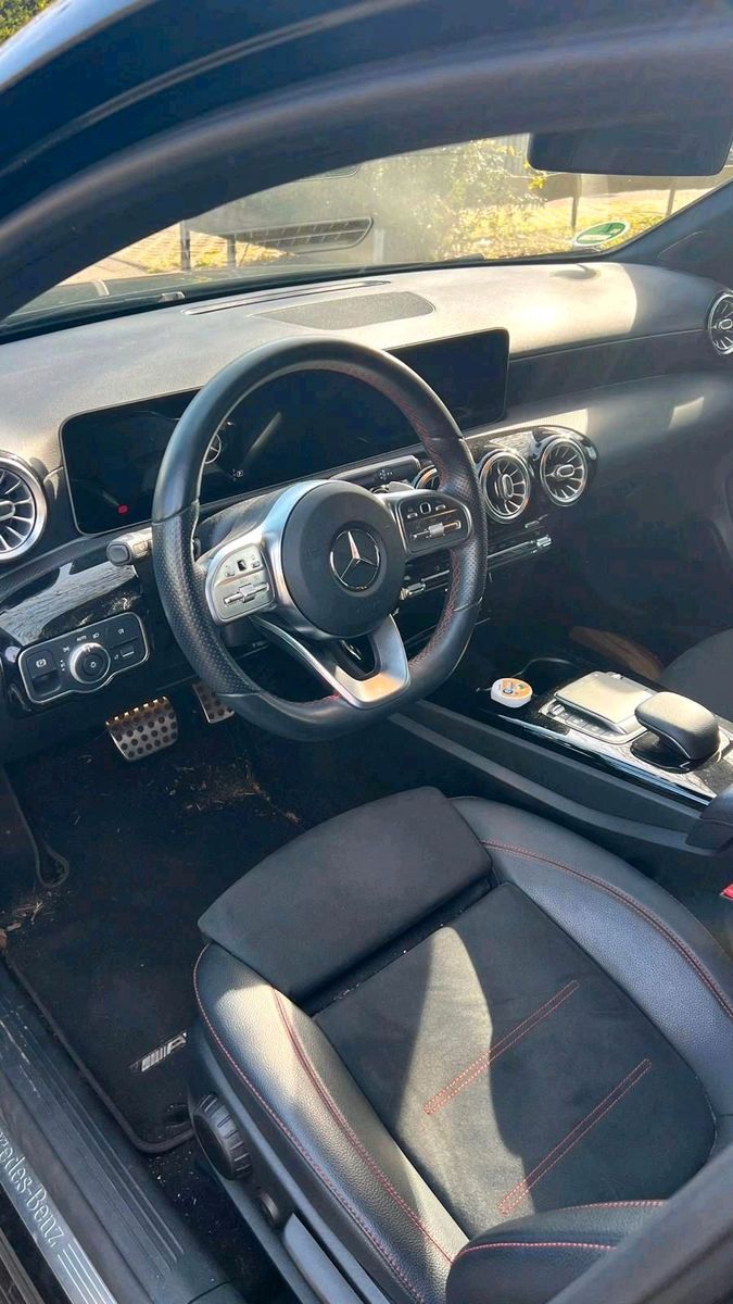 MERCEDES-BENZ Mercedes Benz A 180 AMG Line Automatik Benzin