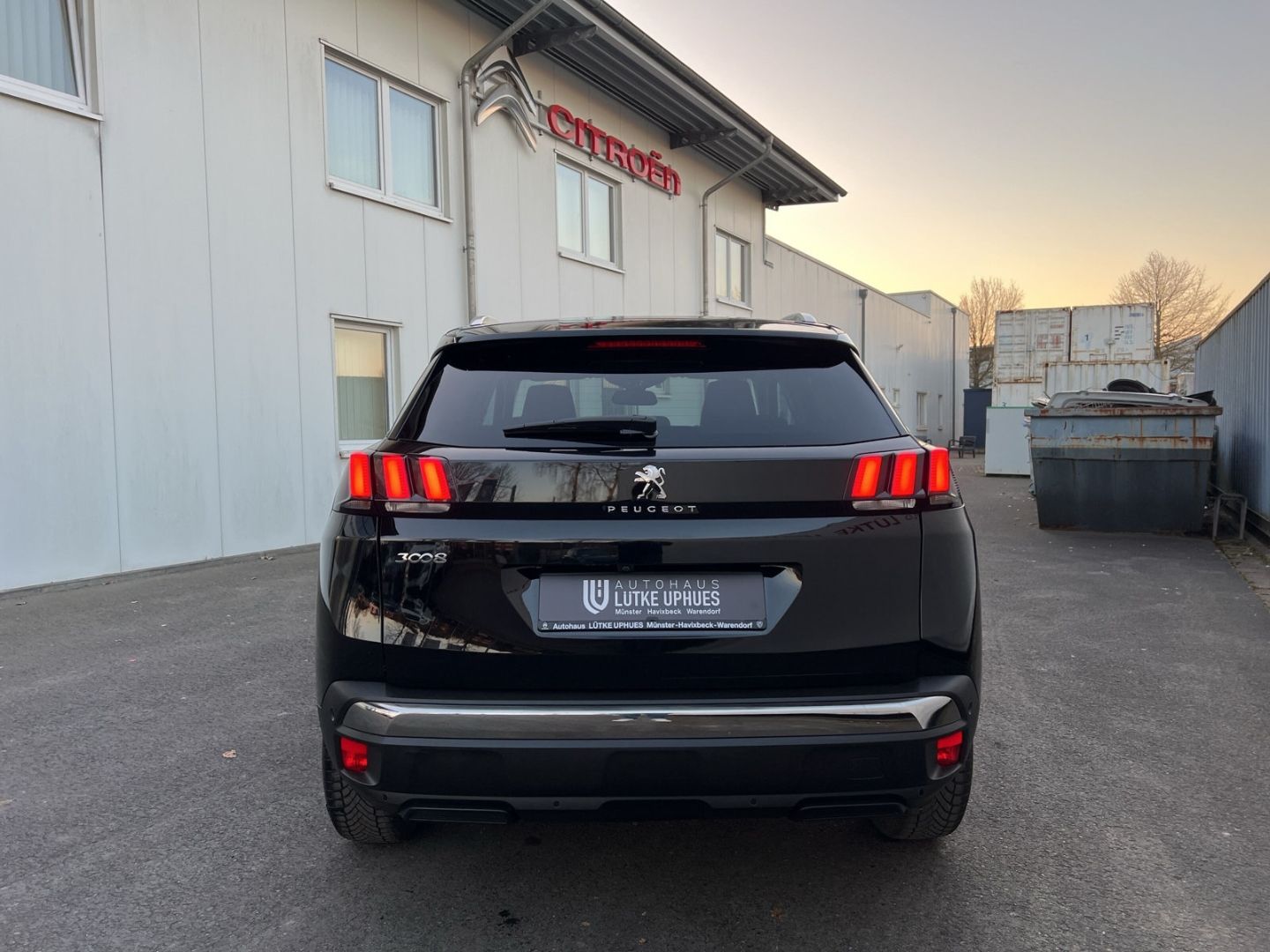 Fahrzeugabbildung Peugeot 3008 Allure PureTech 180 1.6 AHK-abn. Navi