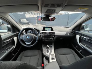 Fahrzeugabbildung BMW 118i Steptronic Advanatge Navi HiFi LED DA PDC