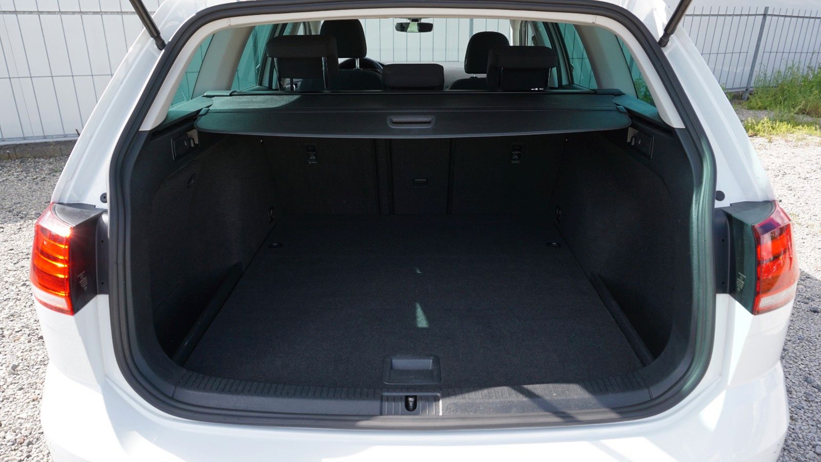 Fahrzeugabbildung Volkswagen Golf VII Variant Comfortline ACC,Navi,SH,PDC