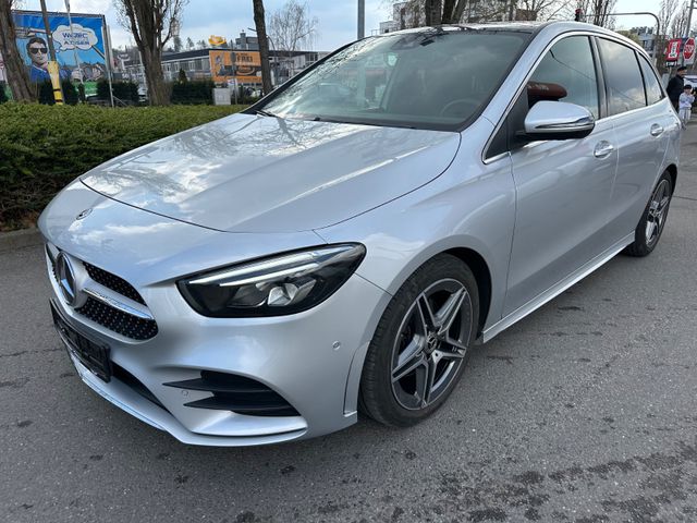 Mercedes-Benz B 200 d AMG-Line Panorama