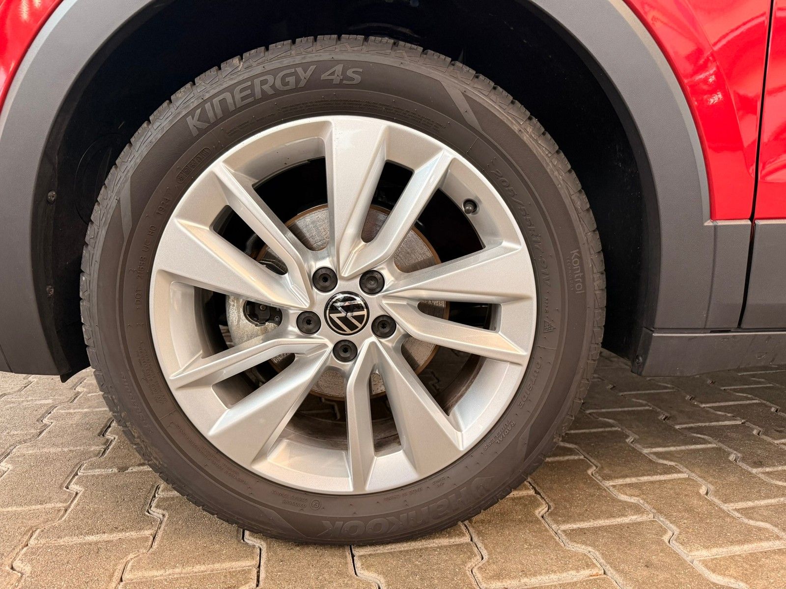 Fahrzeugabbildung Volkswagen T-Cross Goal 1.0 TSI AHK + LED + ACC + Allwetter