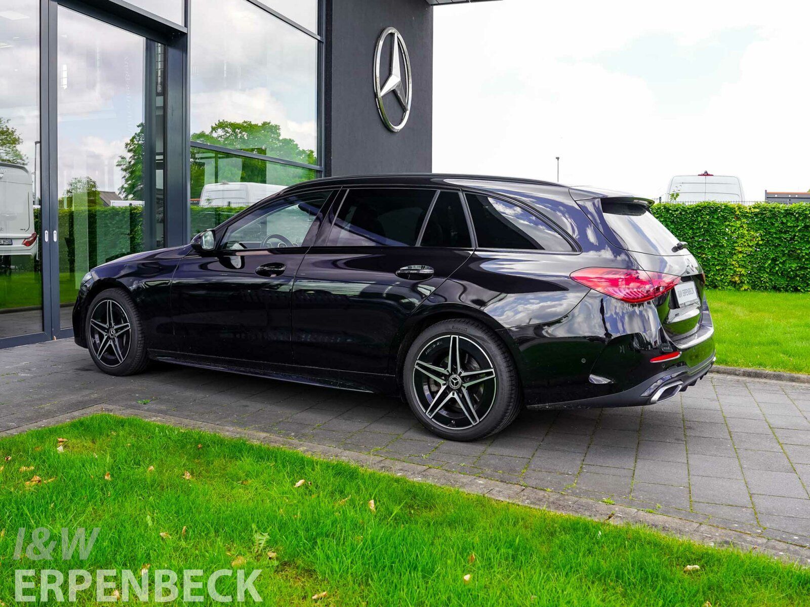 Fahrzeugabbildung Mercedes-Benz C 220 d T-Modell AMG AHK Memory Pano Totw