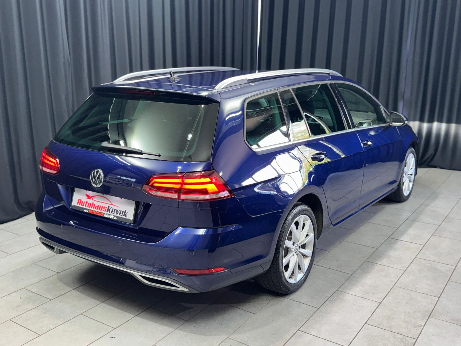 Fahrzeugabbildung Volkswagen Golf VII Variant Highline|Massage|DIGI-TACHO|DSG