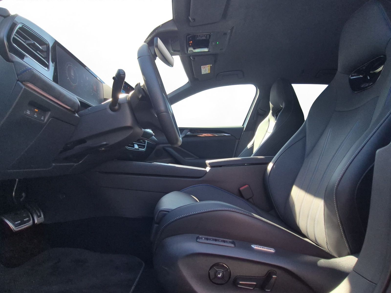 Volkswagen Passat Variant R-Line 4Motion AHK SHZ Leder IQ.D foto 3