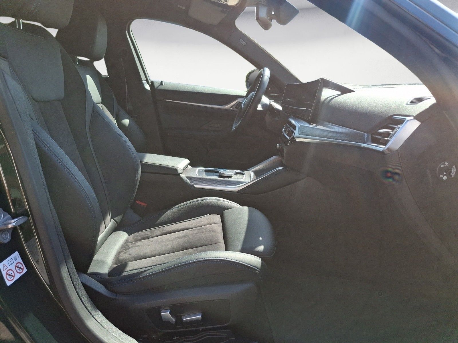 BMW i4 M50 Klimaaut. AHK Adaptives Fahrwerk foto 14