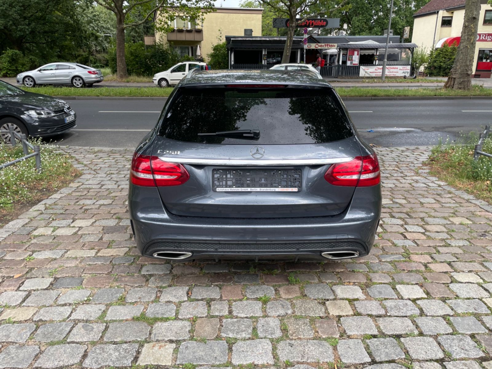 Fahrzeugabbildung Mercedes-Benz C 250 T CGI AMG*Pano*Burmester*Park-Paket*