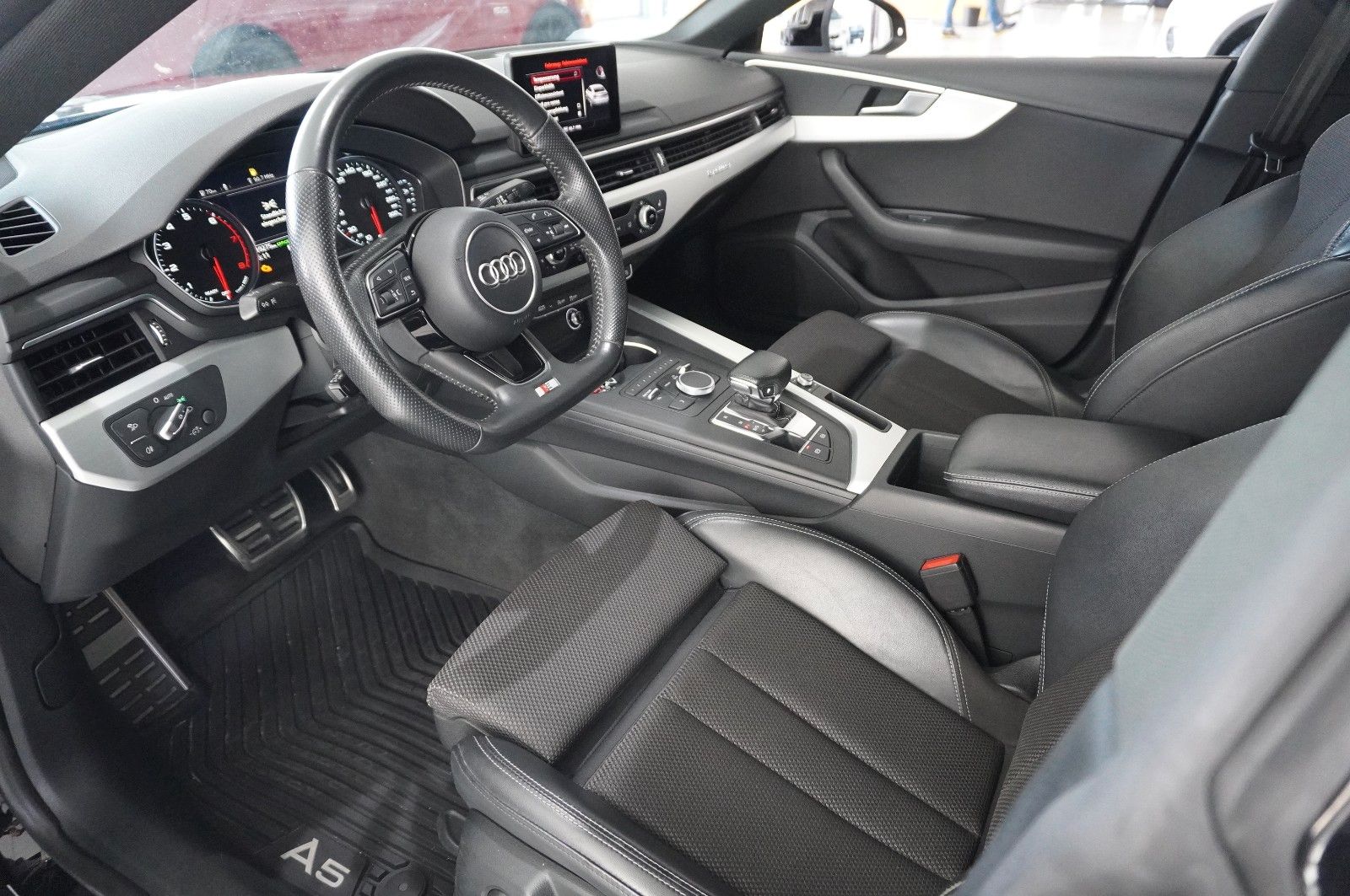 Fahrzeugabbildung Audi A5 Sportback 2.0 QUATTRO S-LINE NAVI/LED/SHZ/AHK