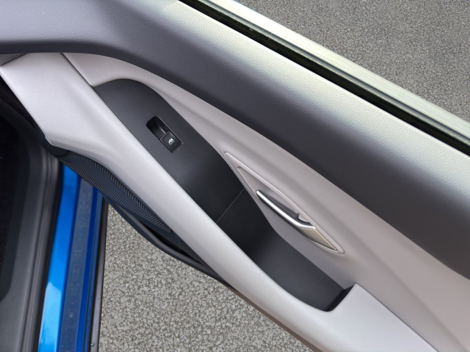 Fahrzeugabbildung Ford Explorer RWD