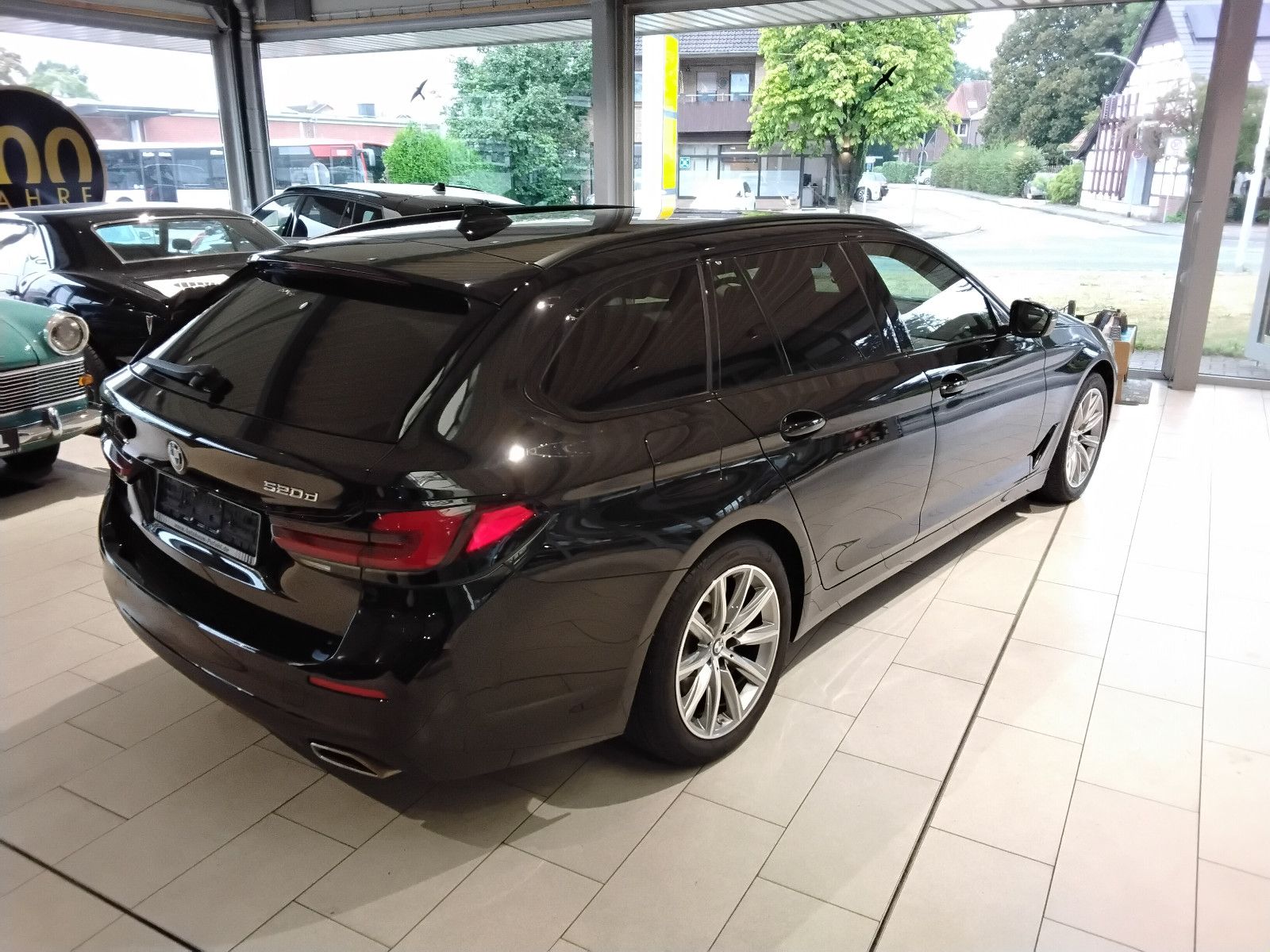 BMW 520 Shadow Line LED Allrad Top Ausstattung foto 3