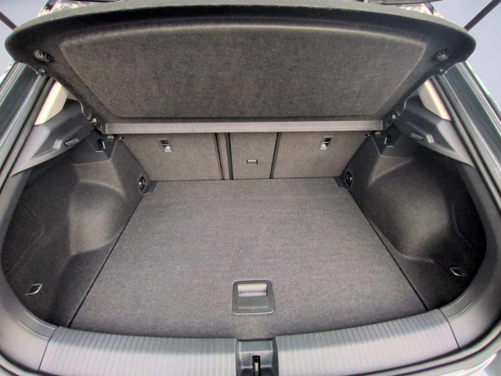 T-Roc 1.5 TSI DSG Goal AHK+NAVI+LED+PARK-ASSIST