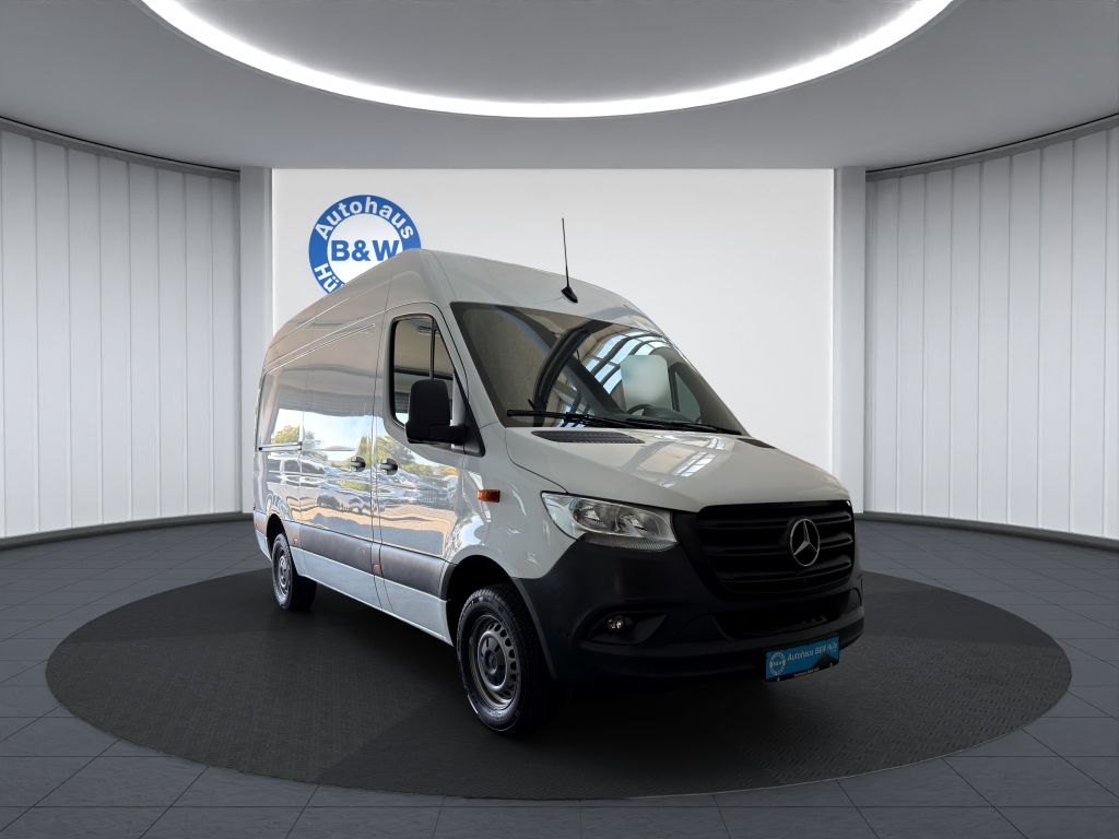 Image of Mercedes-Benz Sprinter
