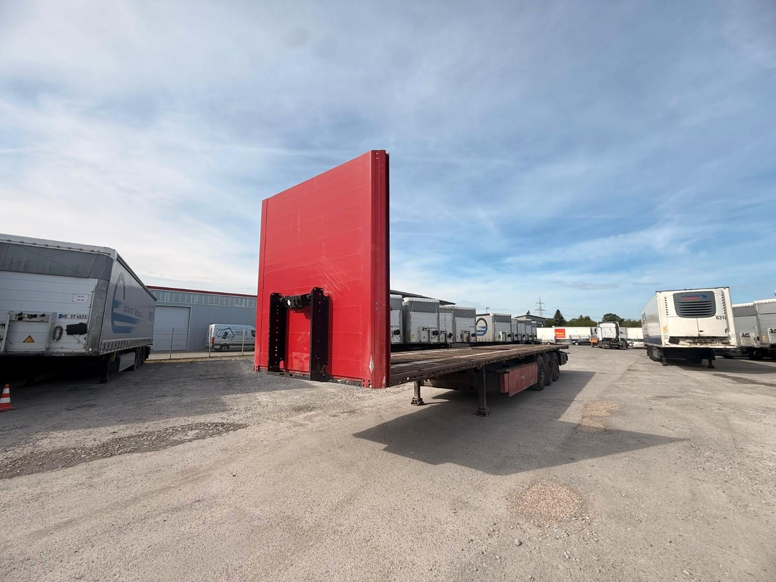 Kögel SN 24 Plateau mit Bordwände Liftachse