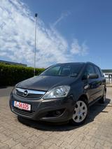 Opel Zafira B Family Plus 7SITZE - Opel Zafira in Solingen
