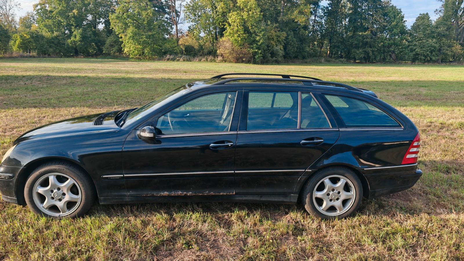 Mercedes-Benz C200 2005 — engine 2.148 cm³, 122 HP (90kW)
