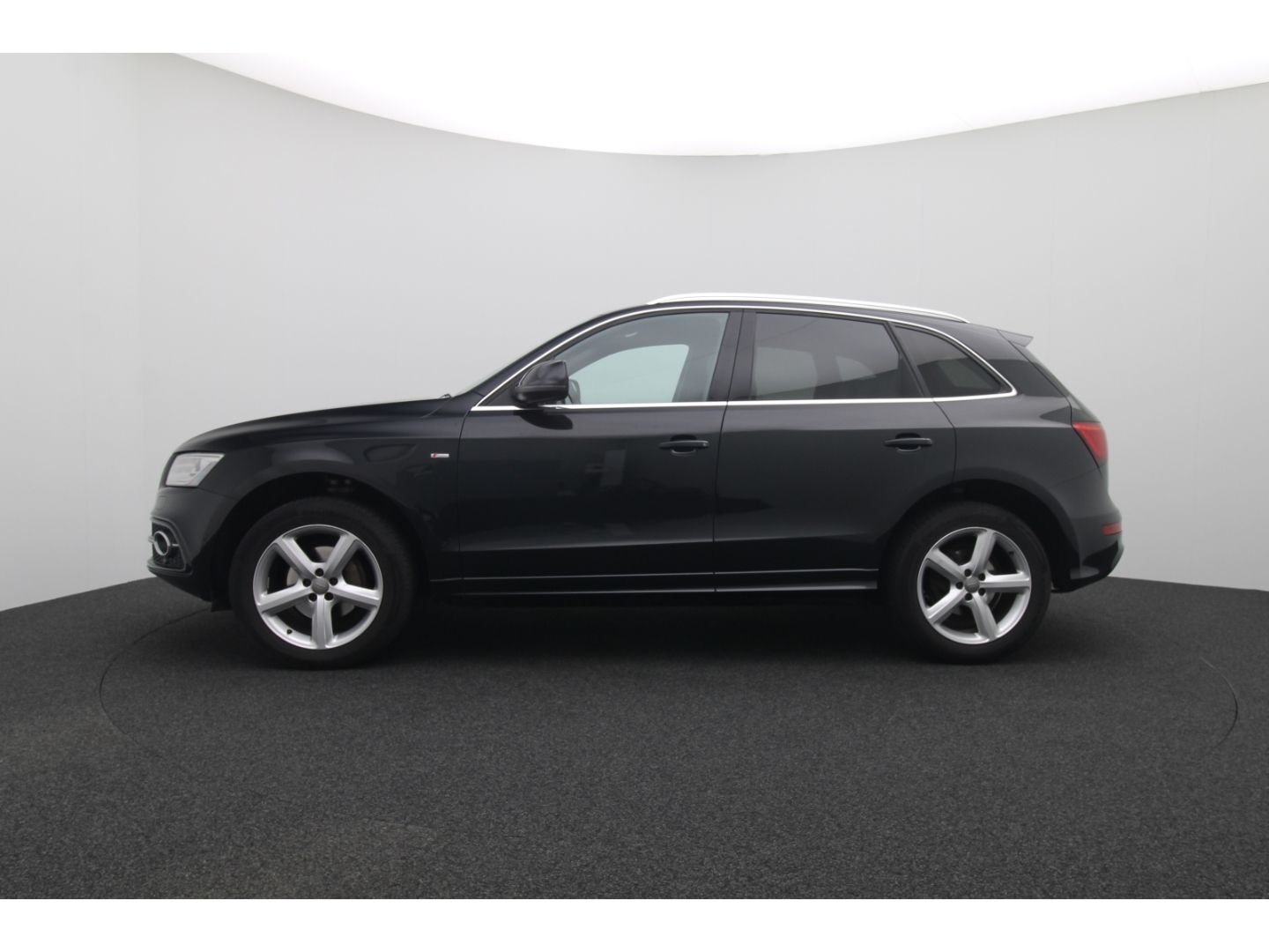 Fahrzeugabbildung Audi Q5 2.0 TDI 130kW quattro ACC Sportsitze Standhei