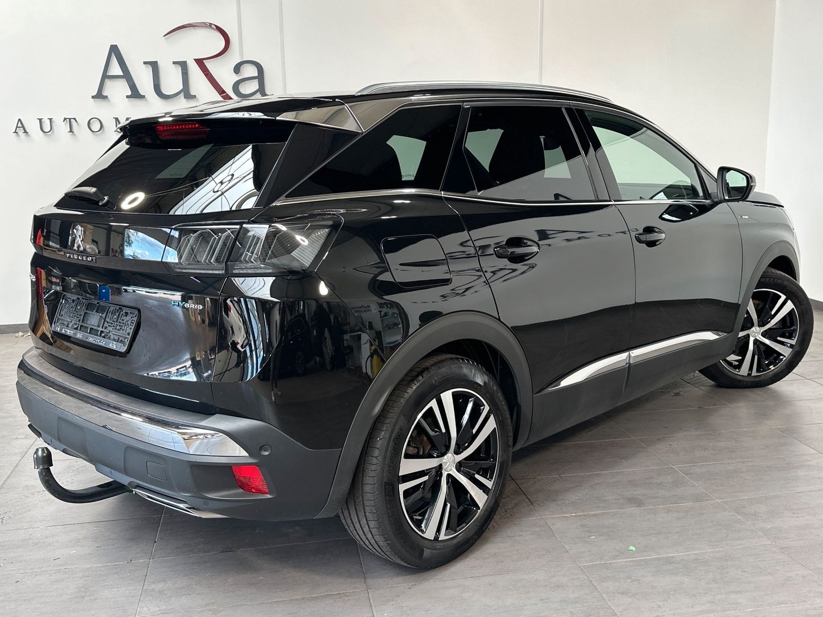Fahrzeugabbildung Peugeot 3008 GT Plug-In Hybrid 225 NAV+LED+PANORAMA+AHK