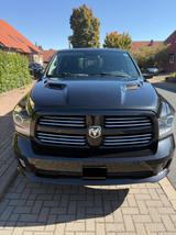Dodge RAM 1500 Sport 5.7 HEMI V8 - Dodge RAM mit LPG-Antrieb: Allradantrieb