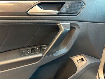 MYAUTOCENTER – Gebraucht- und Jahreswagen mit Werkstattservice in Pfaffenhofen Volkswagen Tiguan *1.HAND*MEMORY*ACC*LED*CARPLAY*3-ZONEN*