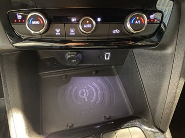 Bild 19 Opel Corsa GS NAVI/SHZ+LHZ/PDC V+H+CAM/KeylessGo+