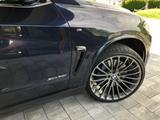 BMW X5 xDrive50i -V8 auf 22 Zoll - BMW X5: Xdrive50i