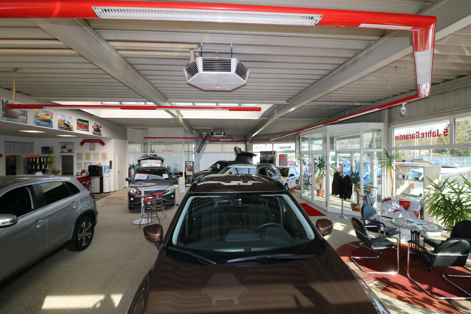 showroom-image-top