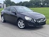 Volvo S60 2.0 D3 Summum Xenon Leder Navi SHZ - gebrauchte Volvo S60 aus dem Jahr 2012
