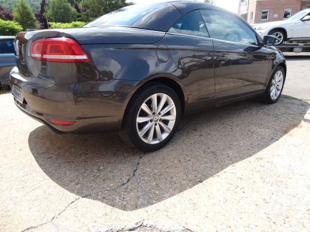 Fahrzeugabbildung Volkswagen Eos/Xenon/2.Hd/DSG/StH/84.000km/140PS/PDC/