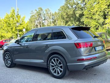 Audi Q7 - 4