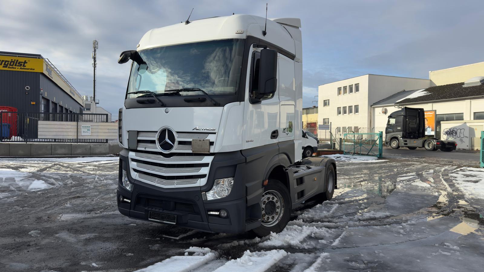 Mercedes-Benz Actros 1845 StreamSpace Retarder Vollverkleidung