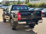 Nissan Navara Double Cab 4x4 Automatik Camera   1 Hand - Nissan Navara Gebrauchtwagen in Hamburg