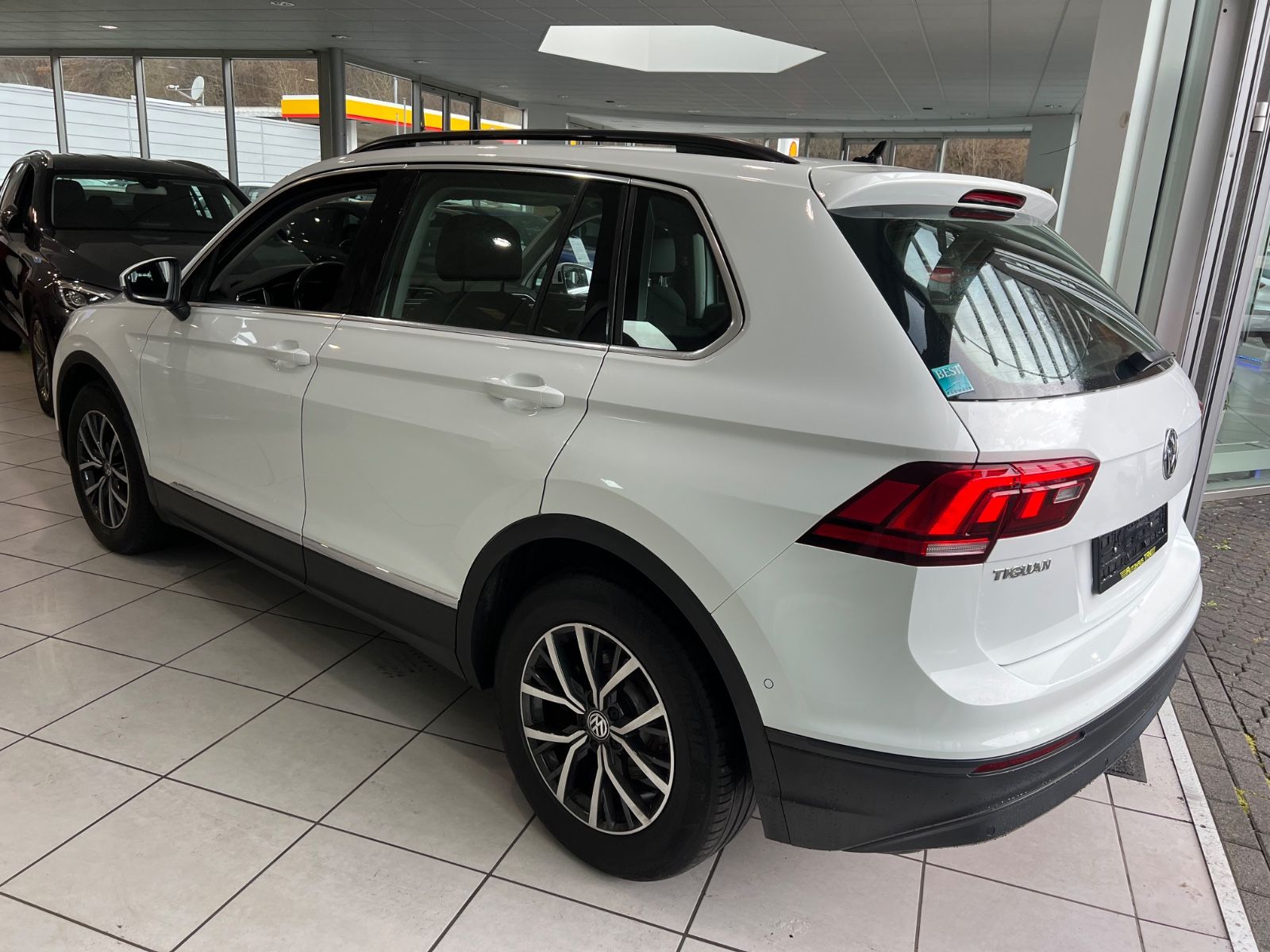 Fahrzeugabbildung Volkswagen Tiguan Comfortline 2.0TDI *DIGITALTACHO*LED*360°